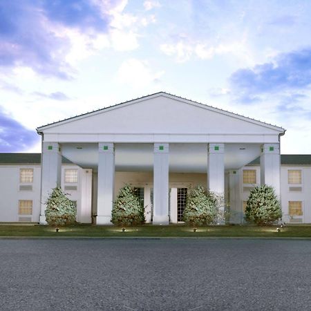 Moberly Inn & Suites エクステリア 写真