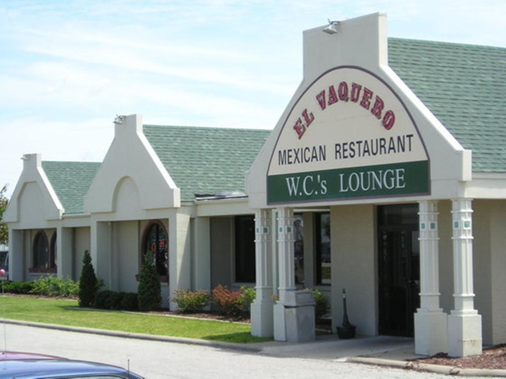 Moberly Inn & Suites エクステリア 写真