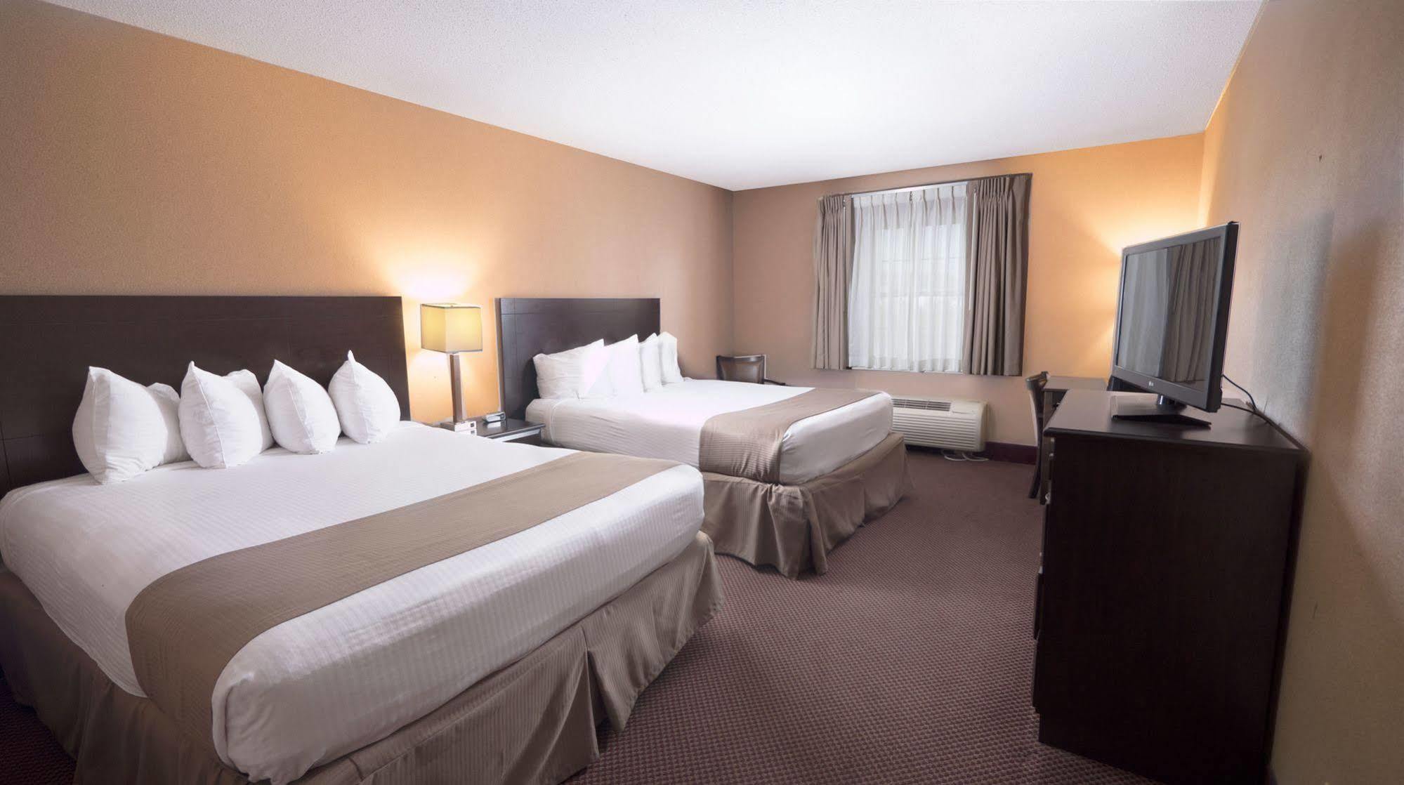 Moberly Inn & Suites エクステリア 写真